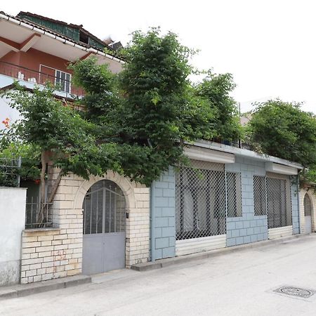 Guesthouse Katerina Берат Екстер'єр фото